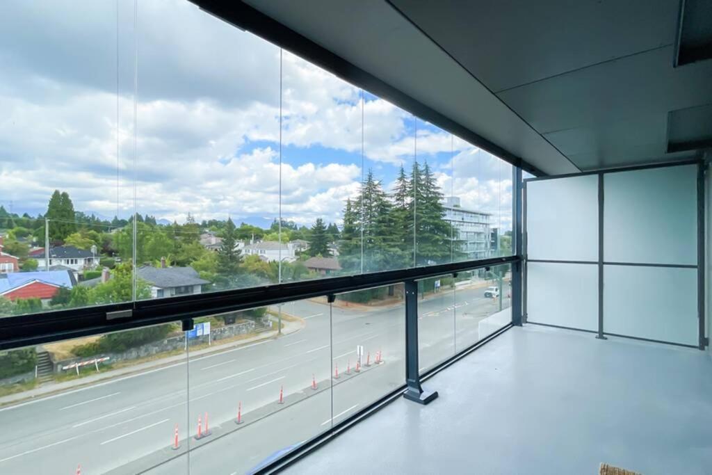 Spacious New Apartment With Working Space@Oakridge Vancouver Esterno foto