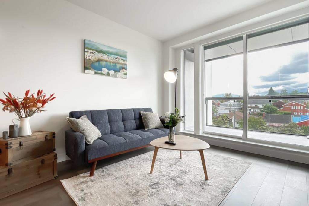 Spacious New Apartment With Working Space@Oakridge Vancouver Esterno foto